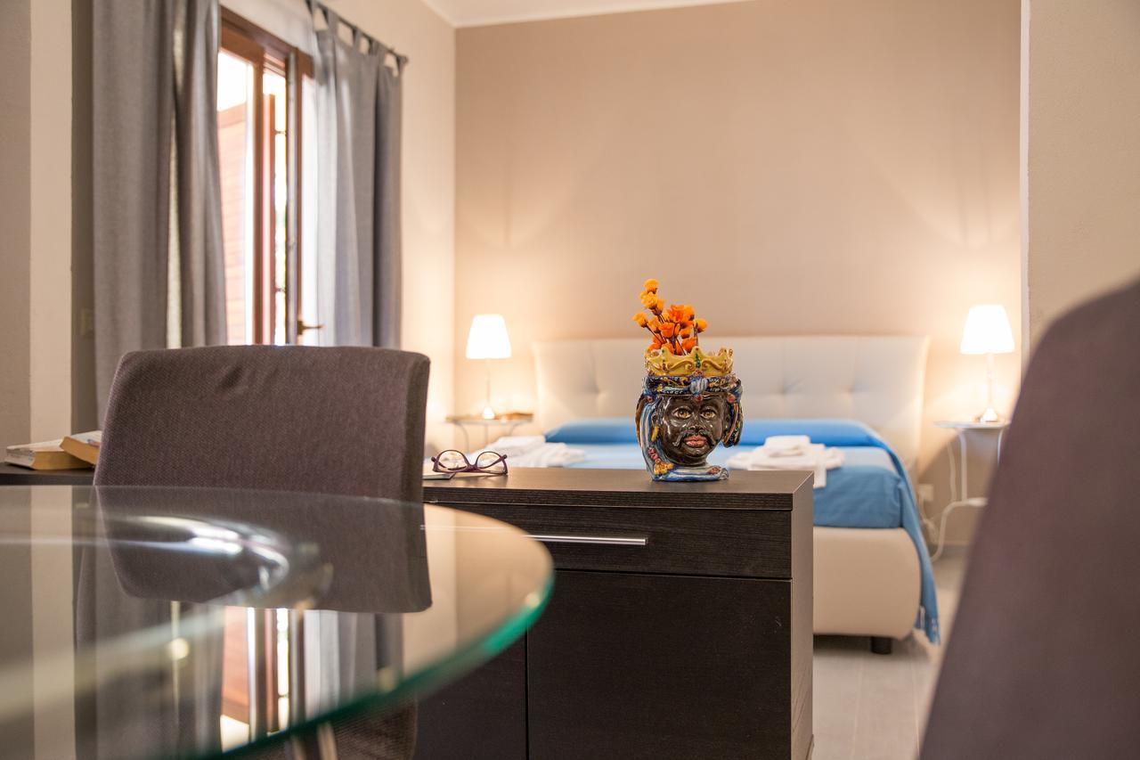 Marina Di Cala Del Sole Hotel ลิกาตา ภายนอก รูปภาพ
